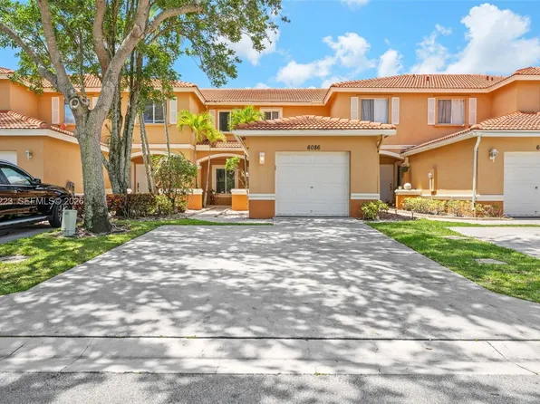 6086 Southard St, West Palm Beach, FL 33411