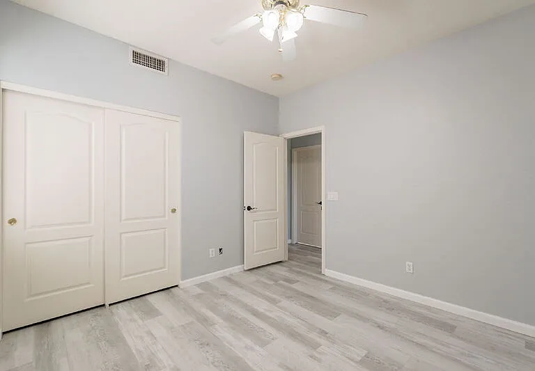 7167 W Abraham Ln — Photo 36