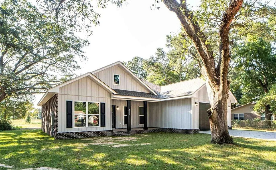 Building Photo - 4521 Oak Forest Dr