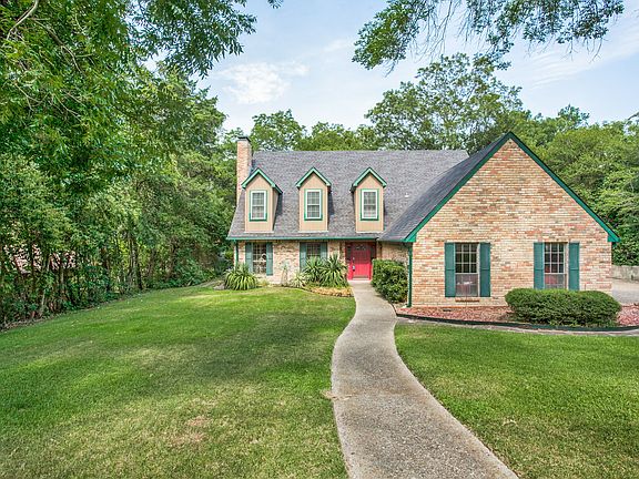 277-creekwood-dr-lancaster-tx-High-Res-2.jpg