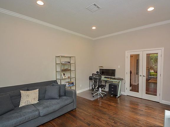 5th image of 11606 Cherryknoll Dr