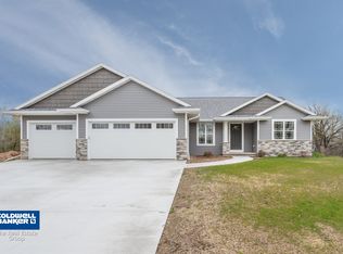 2873 Manitowoc Rd, Green Bay, WI 54311