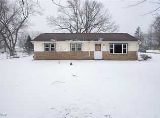 9344 Dorothy Dr, Streetsboro, OH 44241