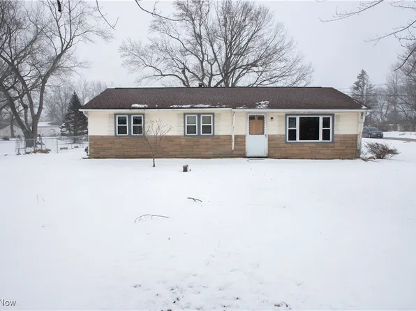 9344 Dorothy Dr, Streetsboro, OH 44241