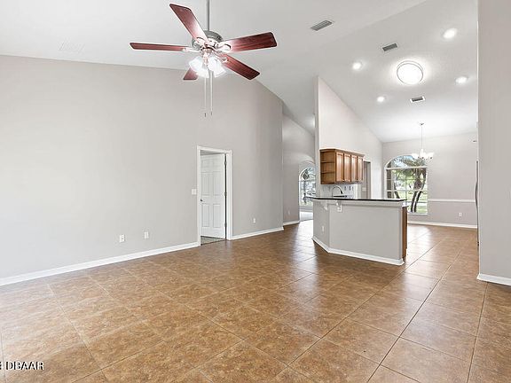 5th image of 5400 Frederick Lake Dr