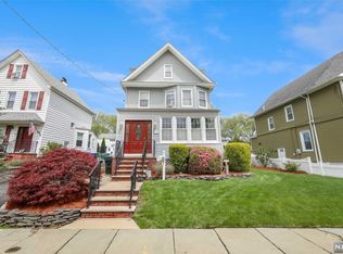 32 Riverview Ave, Rutherford, NJ 07070