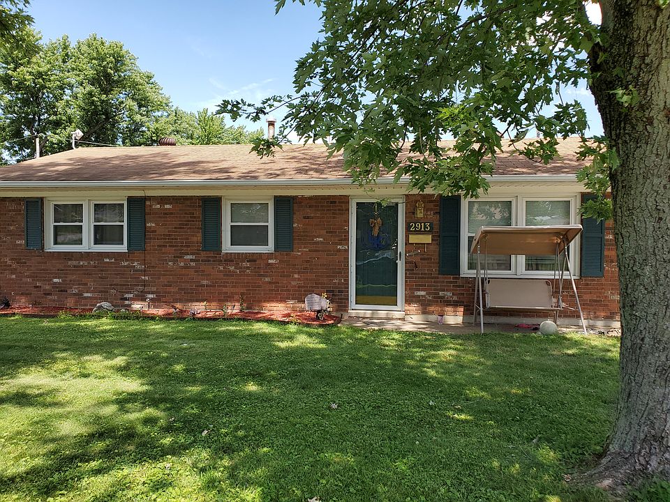 1st image of 2913 Redford Dr