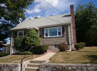 10 Billings St, West Roxbury, MA 02132