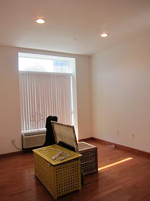 Rented by Kian Realty | media 20