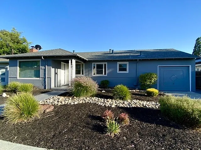 3835 California Way photo 1
