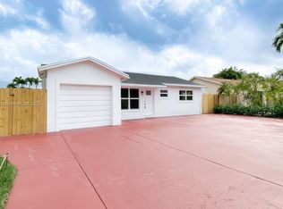 22656 SW 54th Way, Boca Raton, FL 33433