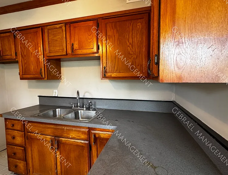3026 Montana Ave — Photo 13