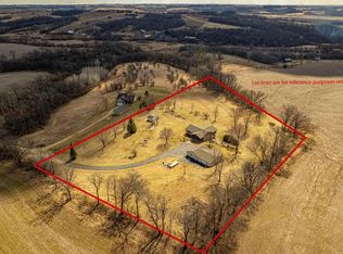 W9231 Sawmill Rd, Blanchardville, WI 53516