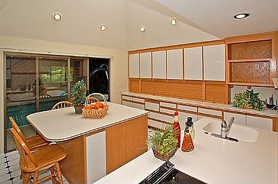 Access to pool from kitchen