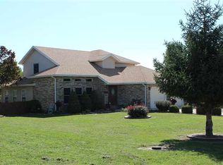 1916 Mimosa Ct, Lebanon, MO 65536