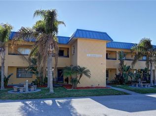 439 S Paula Dr S #204, Dunedin, FL 34698