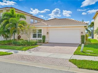 10462 Carolina Willow Dr, Fort Myers, FL 33913