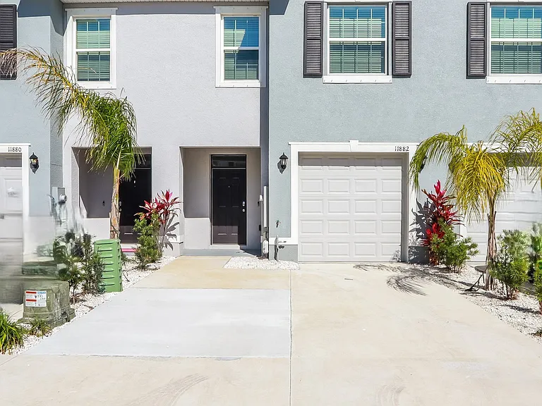 11882 Mountain Retreat Ln — Photo 1