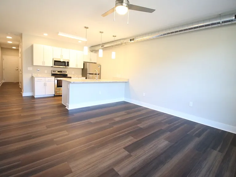 Main2525 — Photo 31