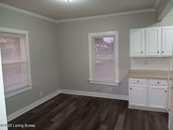 5th image of 131 S 38th St