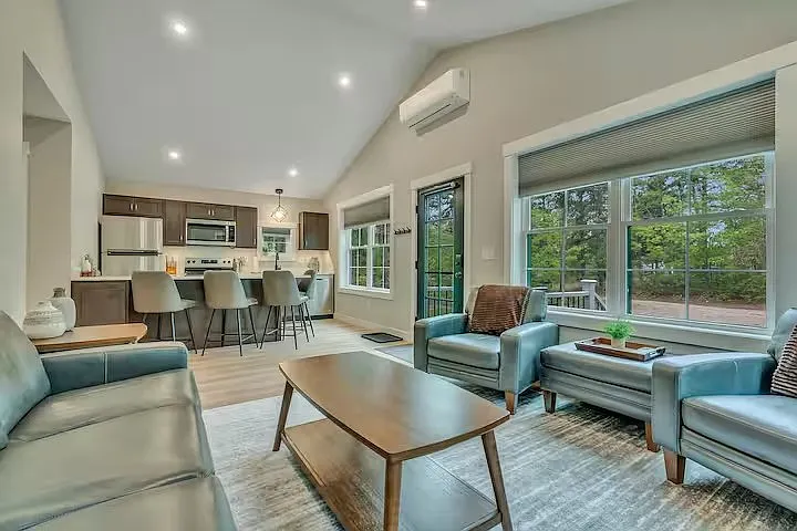 69 Bernier Lane - 1 — Photo 4