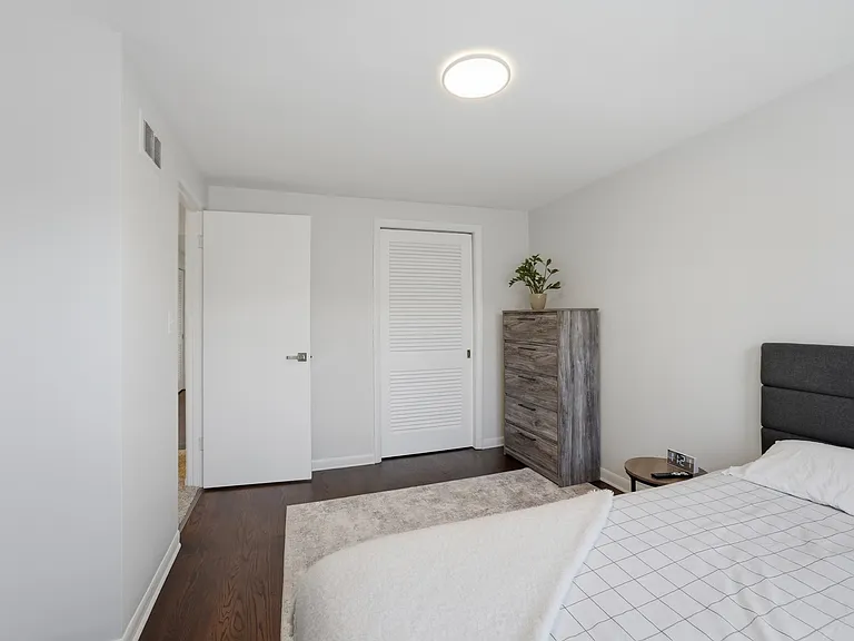 221 S Maple Ave #C — Photo 13