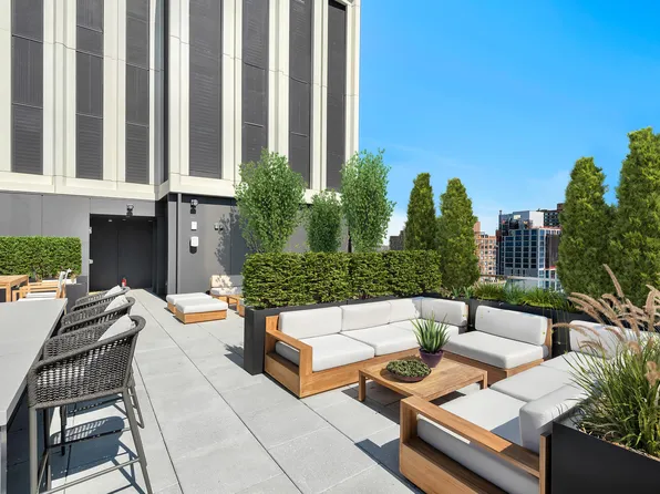 212 West 93rd Street 12 image 18 of 19