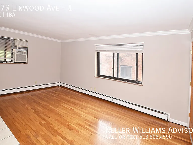 3575 Linwood Ave #4 — Photo 8