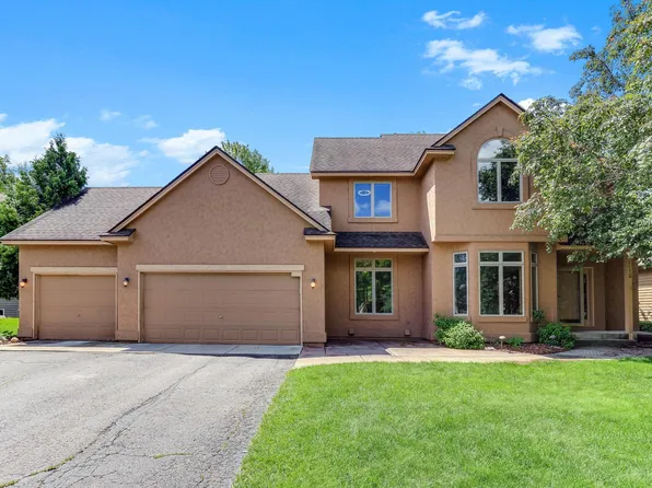 2413 Bridle Creek Trl, Chanhassen, MN 55317