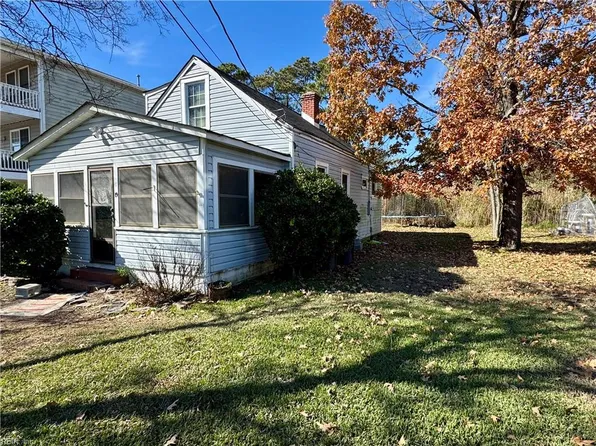 19 Bonita Dr, Hampton, VA 23664