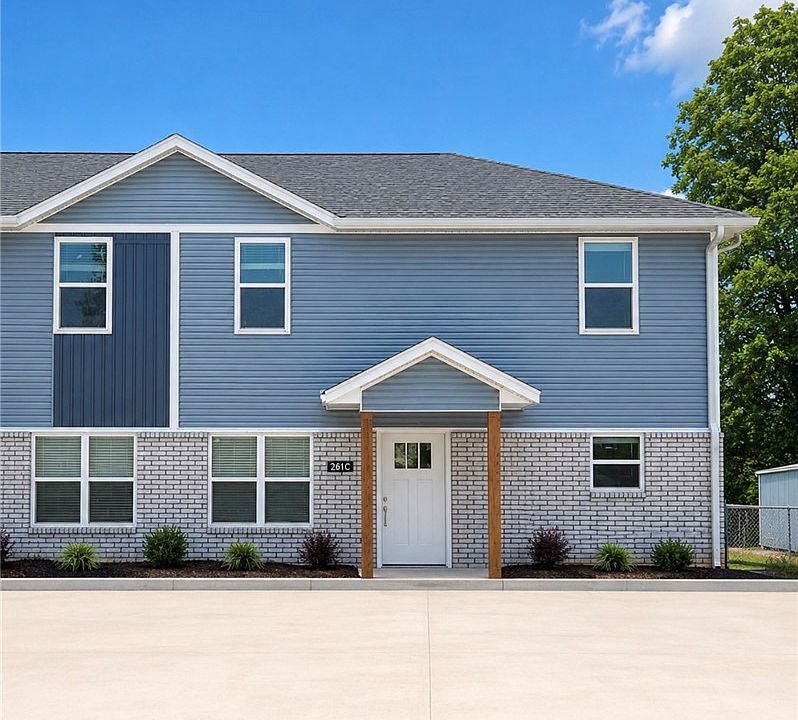 1st image of 264 Lavona Ln #C
