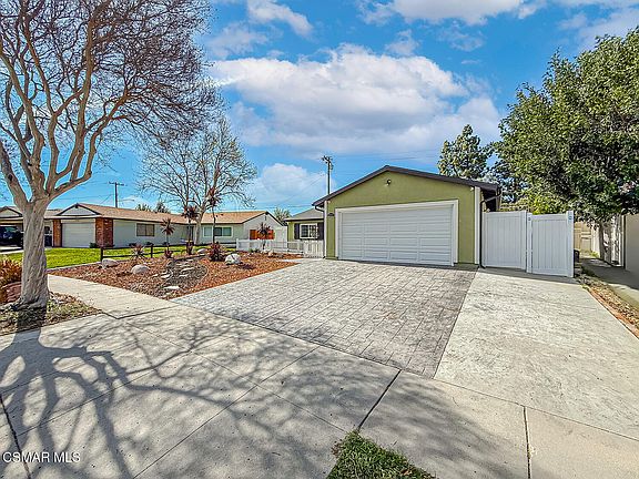 3rd image of 2017 Lysander Ave