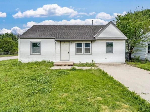 1739 E 24th St N, Wichita, KS 67219
