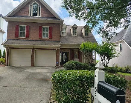 4153 Gateswalk Dr SE — Photo 1