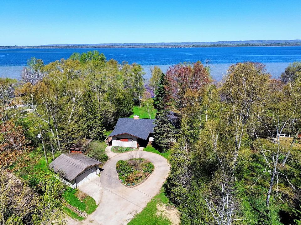 1st image of 3468 Lakeshore Dr