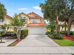 1154 PINEWOOD LAKE Court, Greenacres, FL 33415