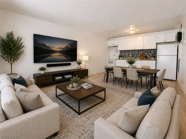 3720 Royal Crest St APT 15, Las Vegas, NV 89119