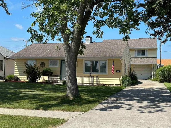 621 N 10th St, Decatur, IN 46733