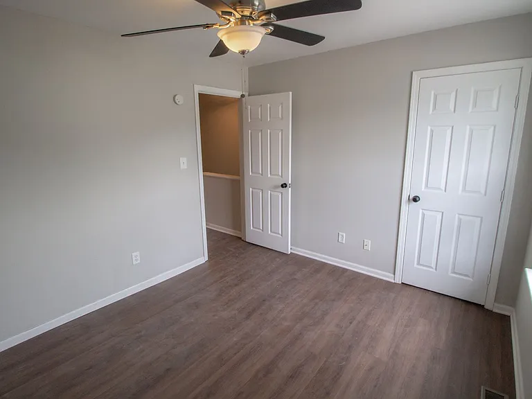 1509 Olympic Blvd — Photo 22