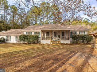 605 Old Red Bluff Rd, White Oak, GA 31568