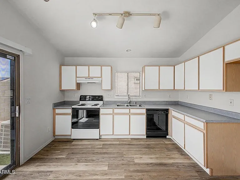 12749 W Sweetwater Ave — Photo 12