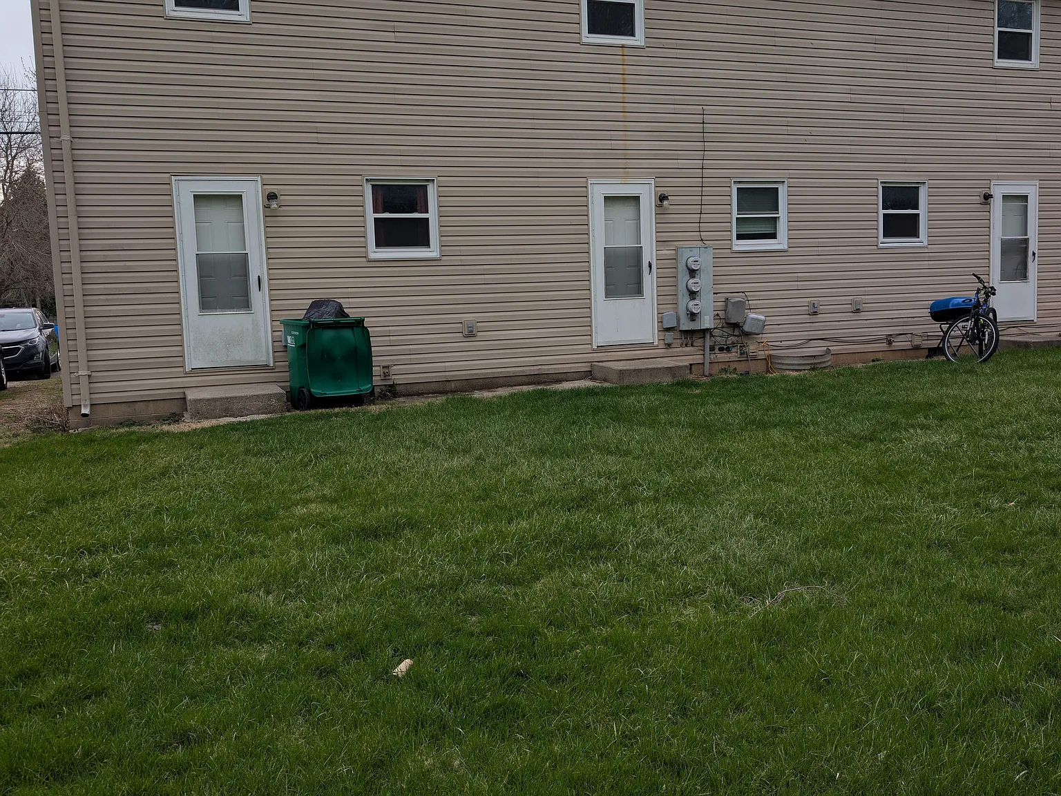 2 bed, 1000 sqft, $1,200 — Photo 2