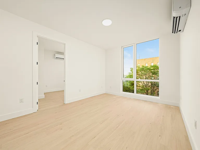 733 Lincoln Pl #1319 — Photo 6