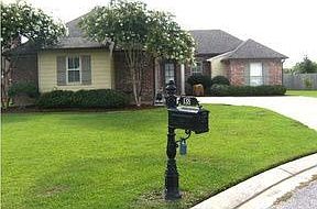 1st image of 138 Windermere Cir