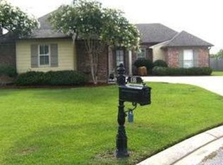 138 Windermere Cir, Youngsville, LA 70592