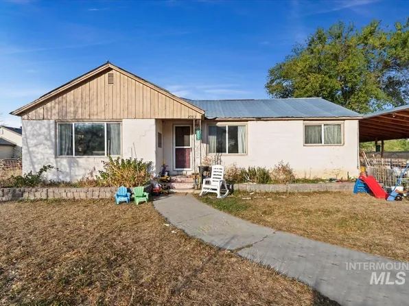 20413 S Main St, Carey, ID 83320