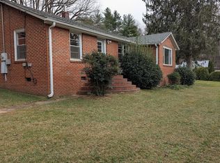 2089 N Fork Rd, Black Mountain, NC 28711