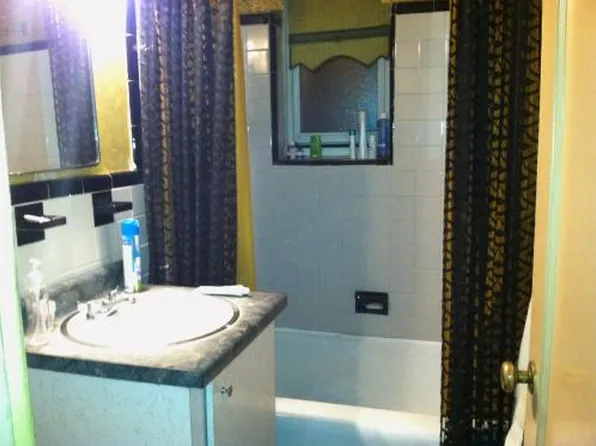 2514 East 7th Street image 1 of 6