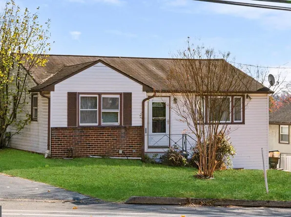 1607 Fitzwatertown Rd, Willow Grove, PA 19090