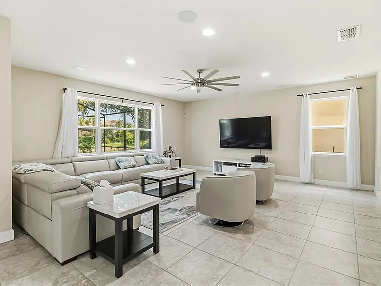 12130 Uleta Ln — Photo 6